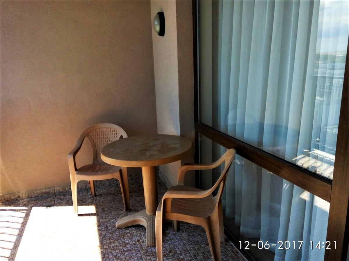 Apartment Royal Beach Slăntjev Brjag Exteriör bild